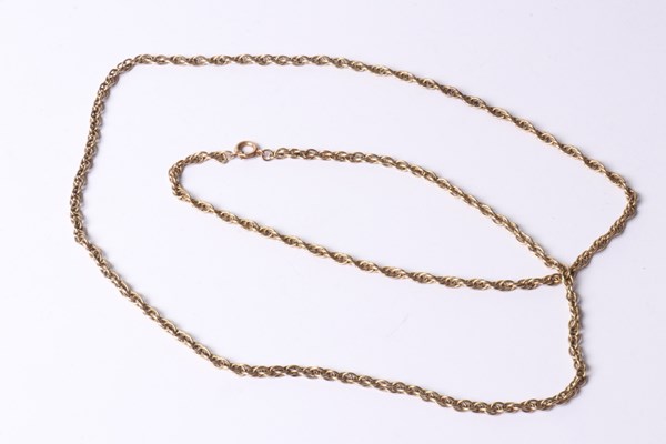 Lot 1050 - NECKLACE