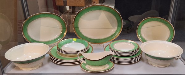 Lot 1295 - PART DINNER SERVICE