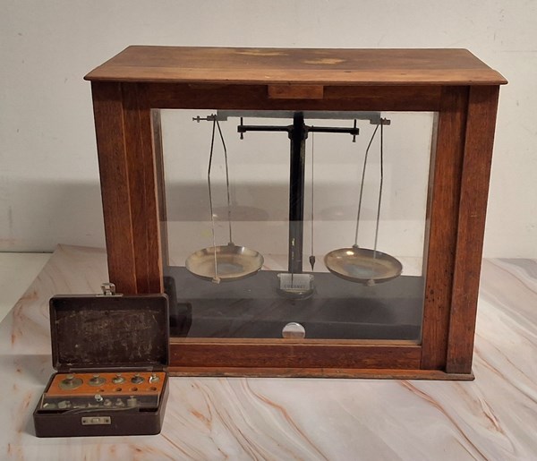 Lot 1150 - VINTAGE CASED SCALES