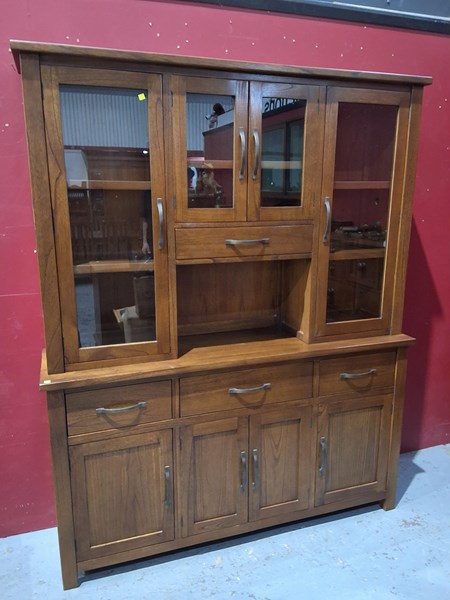 Lot 32 - KITCHEN DRESSER