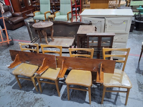 Lot 380 - LARGE FURNITURE GROUP