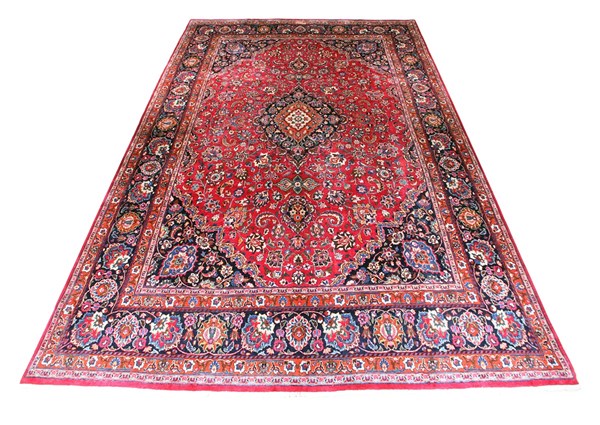 Lot 34 - MASHAD RUG