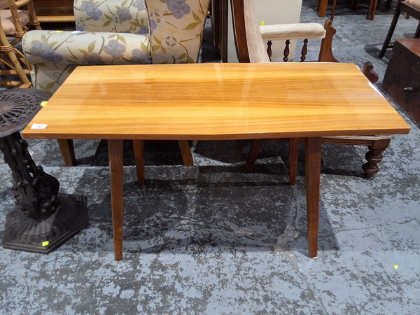 Lot 180 - COFFEE TABLE