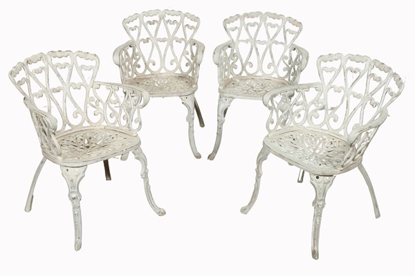 Lot 254 - SET OF OUTDOOR ARMCHAIRS