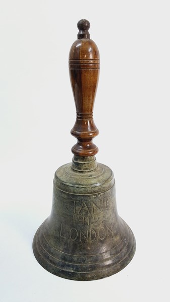 Lot 1451 - HAND BELL