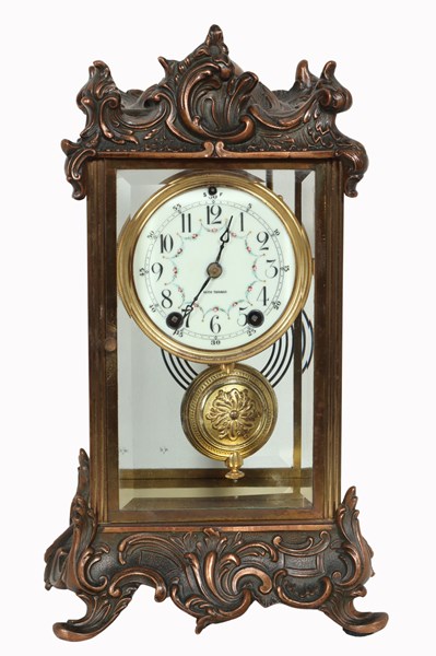 Lot 52 - MANTEL CLOCK