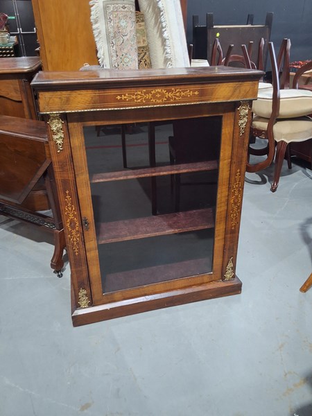 Lot 212 - CABINET