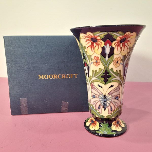 Lot 1226 - MOORCROFT VASE