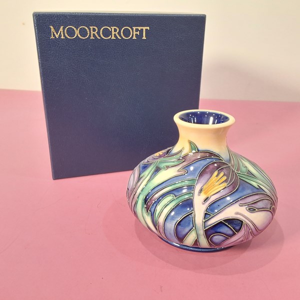 Lot 1231 - MOORCROFT VASE