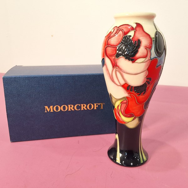 Lot 1229 - MOORCROFT VASE