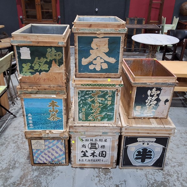 Lot 140 - SHIPPING CRATES