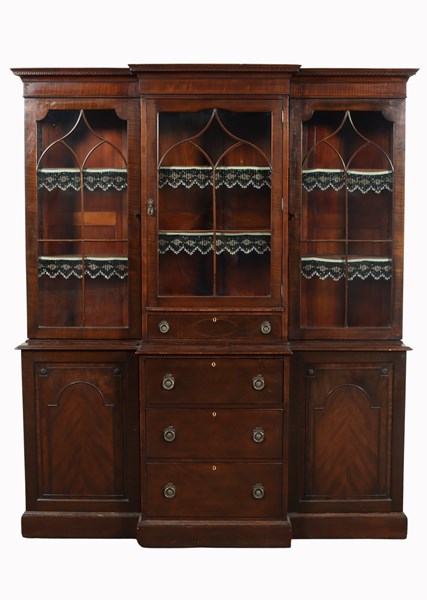 Lot 101 - CEDAR BOOKCASE