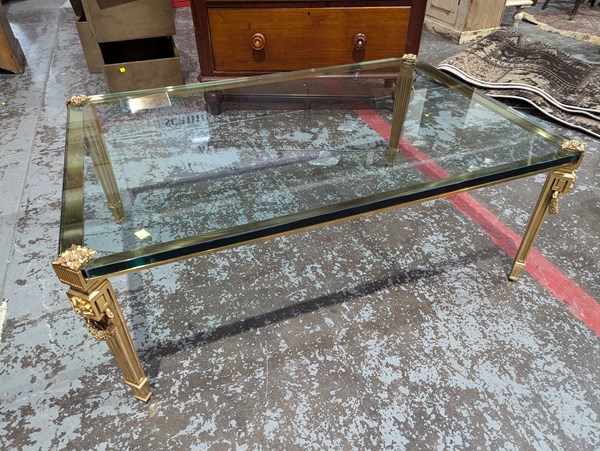 Lot 25 - COFFEE TABLE