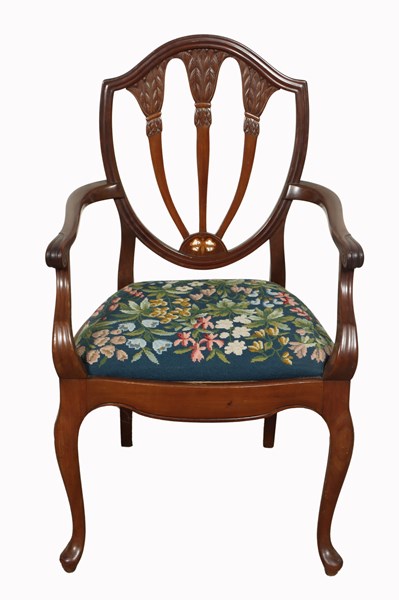 Lot 92 - ARMCHAIR