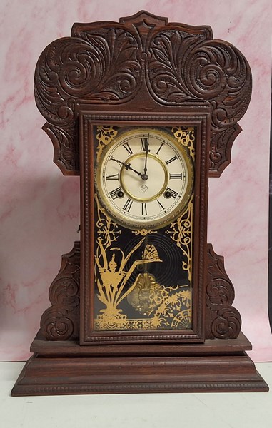 Lot 1459 - COTTAGE CLOCK