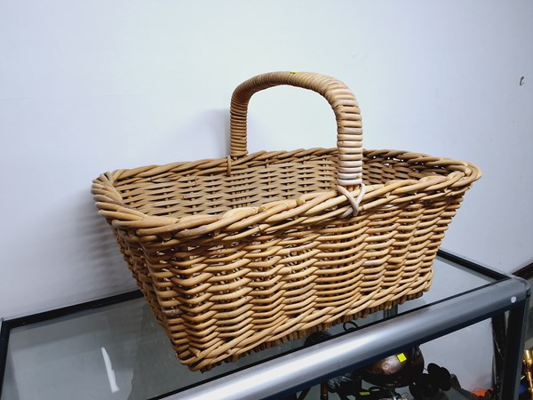 Lot 1093 - LARGE CANE BASKET