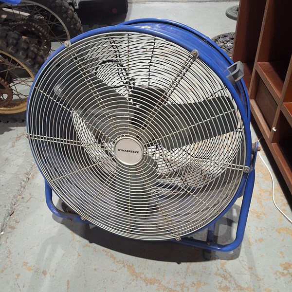 Lot 337 - INDUSTRIAL FAN