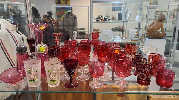 Lot 1401 - CRANBERRY GLASS COLLECTION