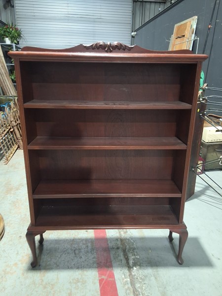 Lot 244 - BOOKSHELF