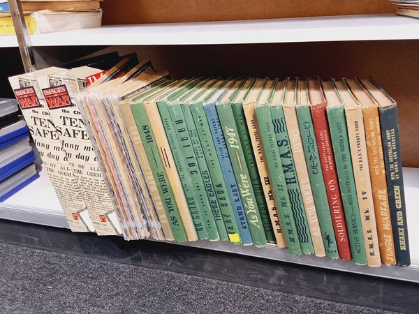 Lot 1307 - MILITARY INTREST BOOKS