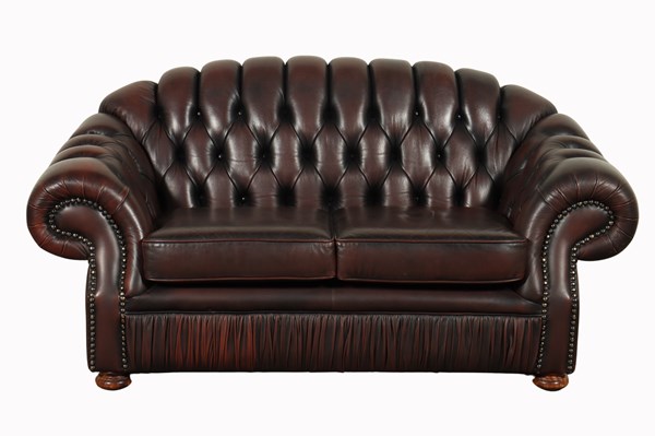 Lot 4 - CHESTERFIELD LOUNGE