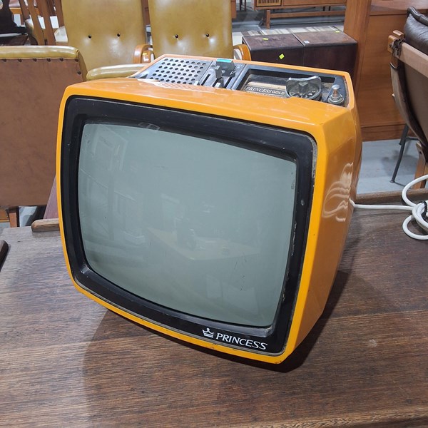 Lot 229 - TELEVISION