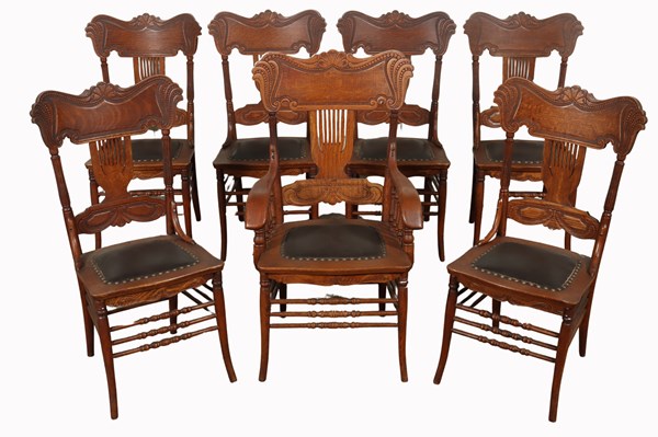 Lot 146 - SET OF OAK DINING CHAIRS