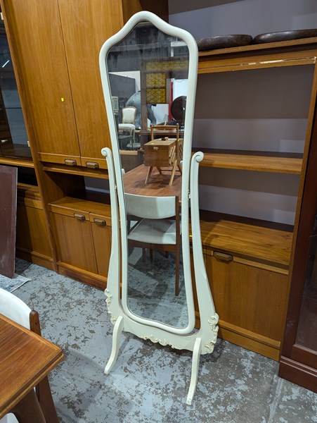 Lot 110 - CHEVAL MIRROR