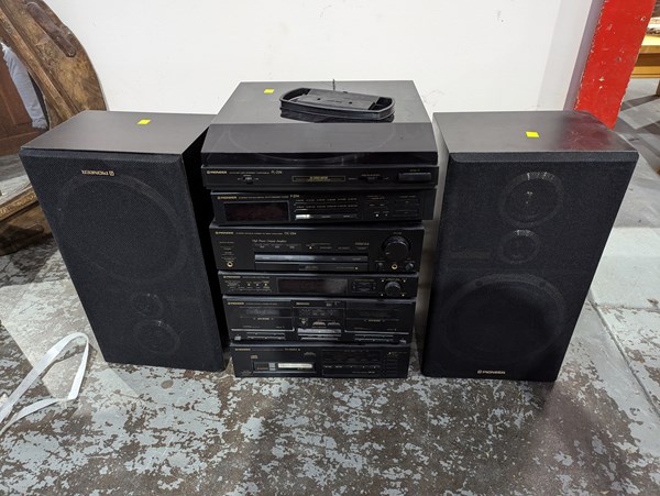 Lot 109 - AUDIO SYSTEM