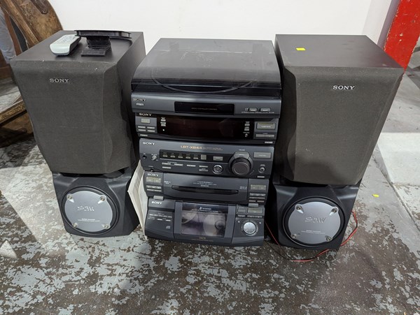 Lot 89 - AUDIO SYSTEM