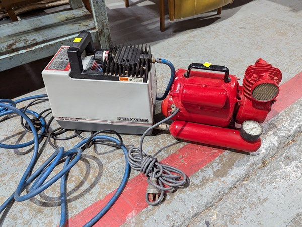 Lot 359 - AIR COMPRESSORS