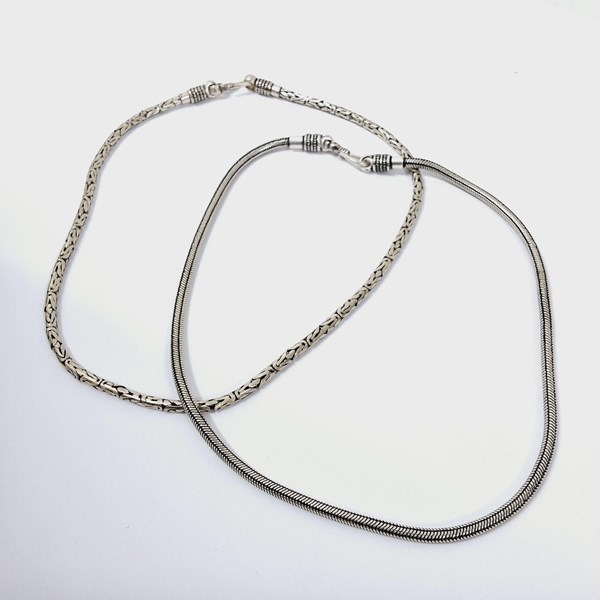 Lot 1026 - SILVER NECKLACES