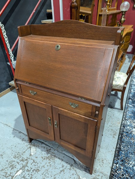 Lot 62 - WRITING BUREAU