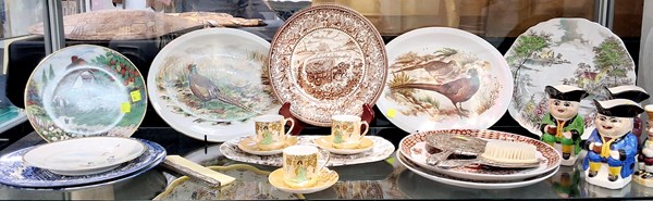 Lot 1404 - DECORATIVE CHINA