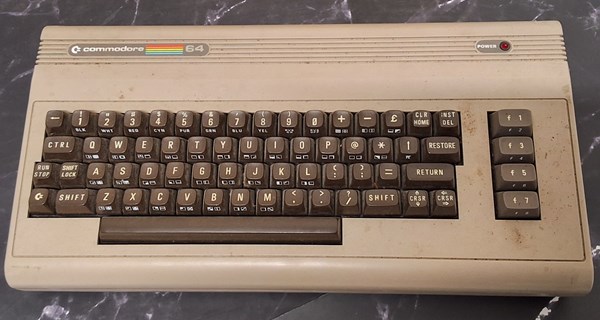 Lot 1361 - COMMODORE 64