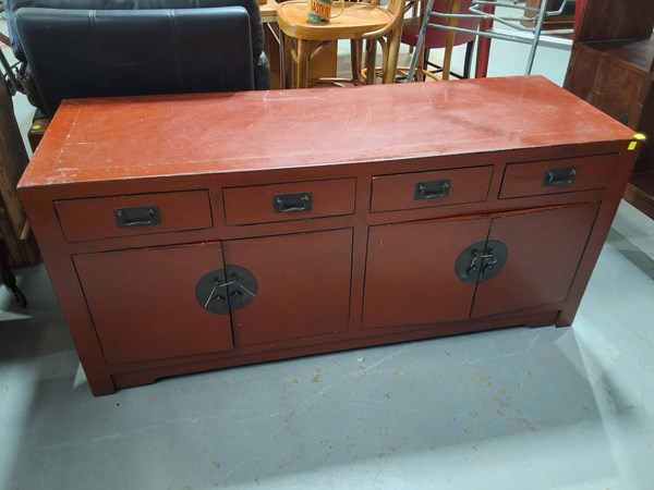 Lot 389 - SIDEBOARD