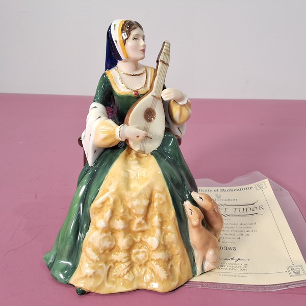 Lot 1226 - ROYAL DOULTON FIGURE