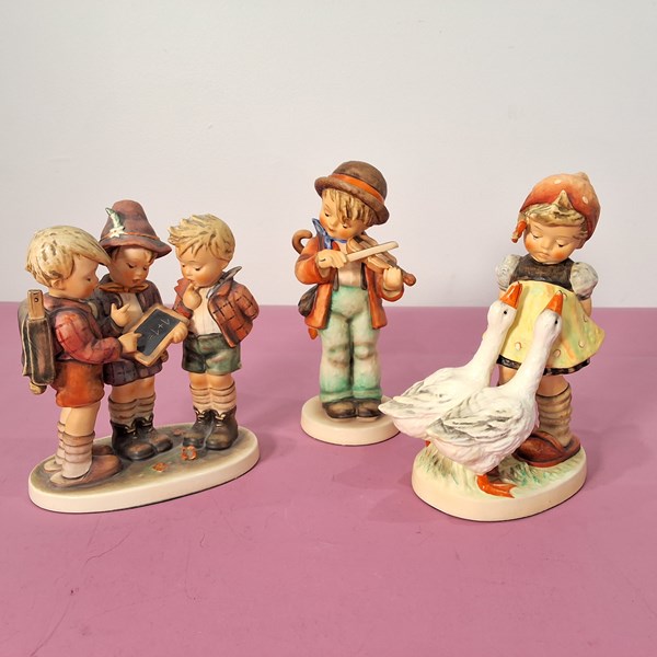 Lot 1214 - GOEBEL FIGURES (3)