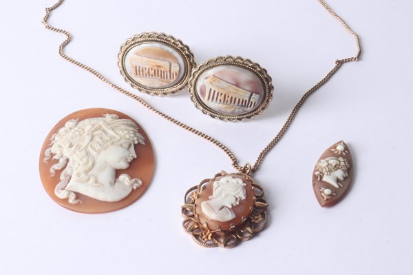 Lot 1034 - CAMEO JEWELLERY