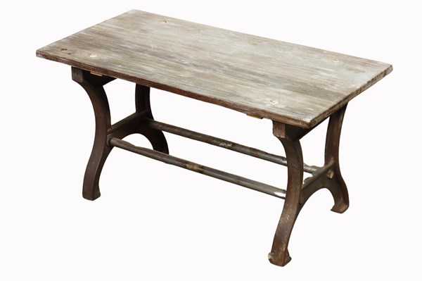 Lot 401 - BENCH SEAT