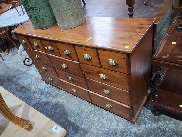 Lot 418 - CABINET