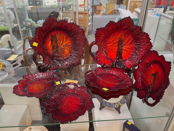 Lot 1370 - FENTON RUBY GLASS