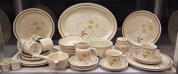 Lot 1221 - ROYAL DOULTON DINNERWARE