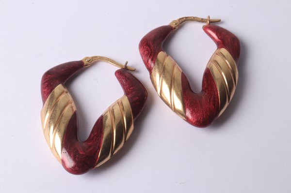 Lot 1025 - GOLD EARRINGS