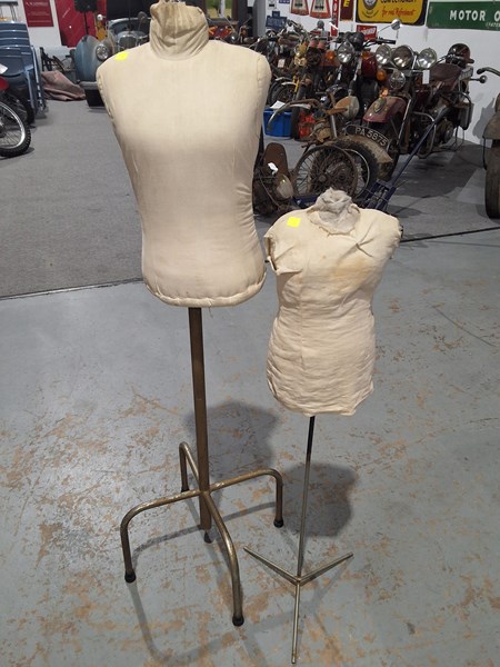 Lot 248 - MANNEQUINS