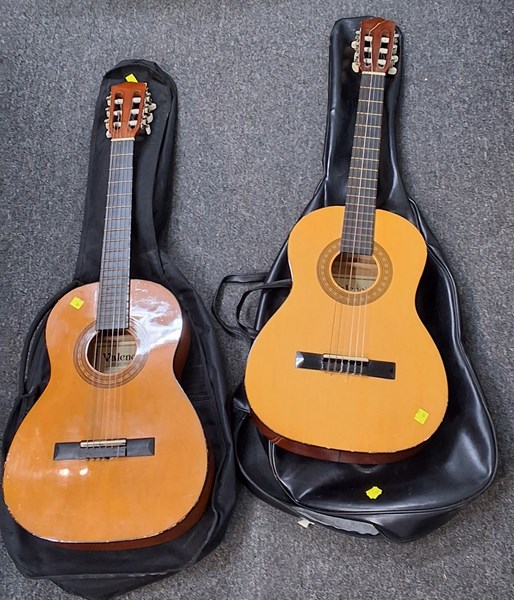 Lot 1464 - ACOUSTIC GUITARS