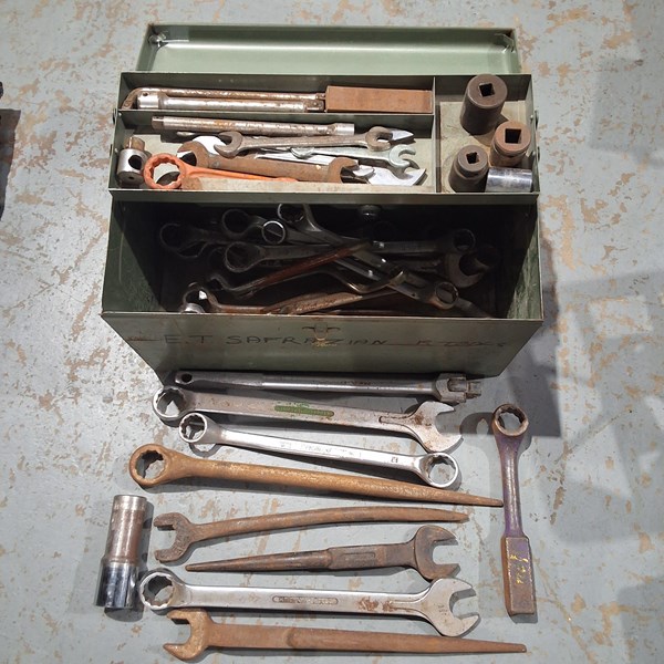 Lot 246 - TOOLS