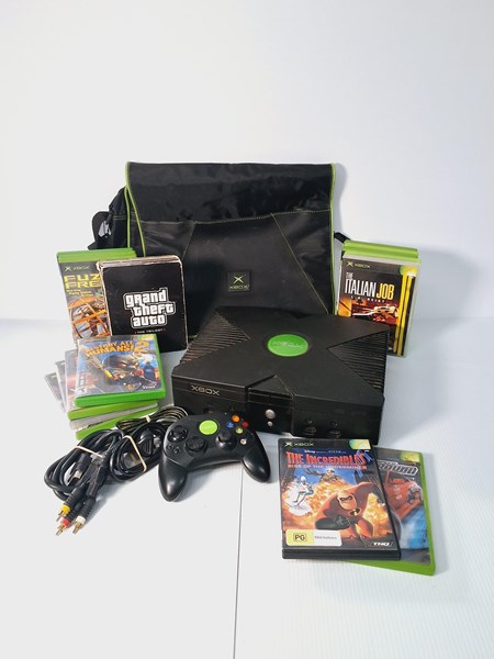 Lot 1348 - GAME CONSOLE