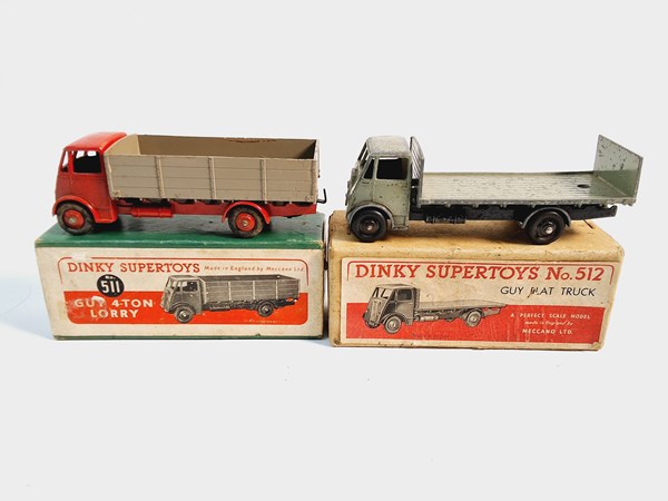 Lot 1136 - DINKY TOYS