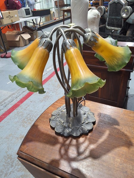 Lot 165 - TABLE LAMP